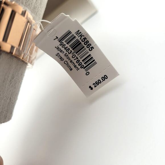 New Michael Kors MK5865 Women's Parker Rose Gold-Tone MK Logo Dial Watch - Picture 4 of 8